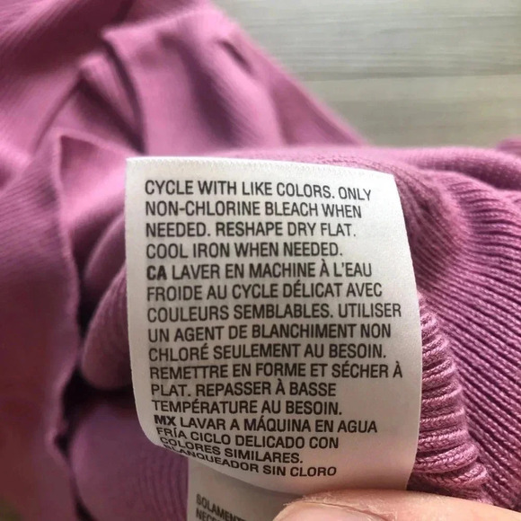 Bar III Women's Volume-Sleeve Sweater In Plum Pink Blouse Size Medium - Picture 10 of 13